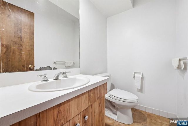 125 Hickory Avenue B, Tenafly, NJ 07670