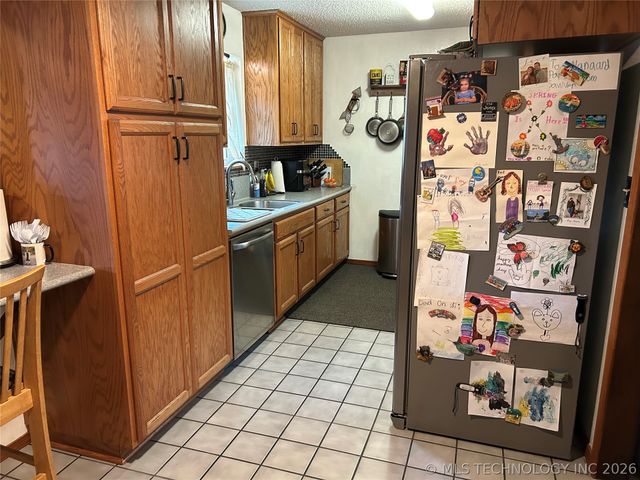 2408 Sarah Lane, Muskogee, OK 74403