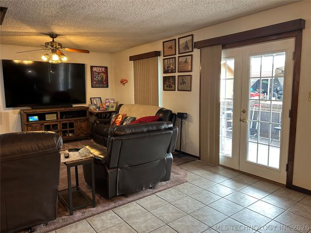 2408 Sarah Lane, Muskogee, OK 74403