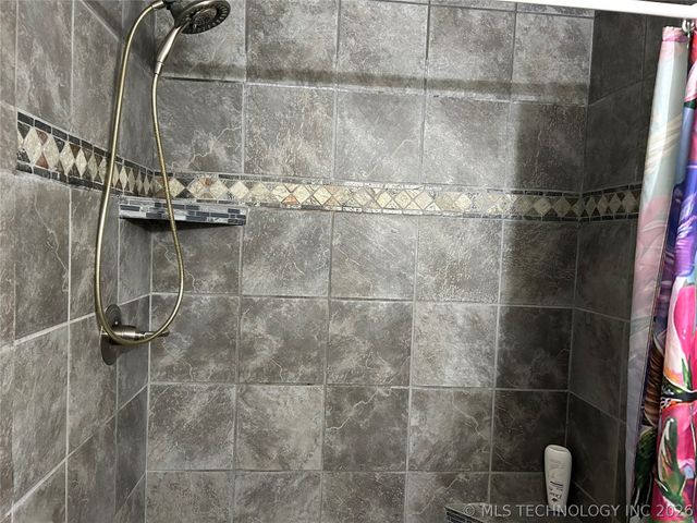 2408 Sarah Lane, Muskogee, OK 74403