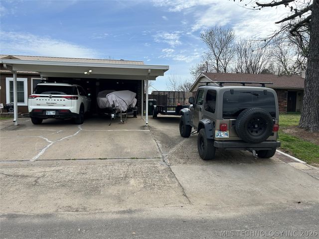 2408 Sarah Lane, Muskogee, OK 74403