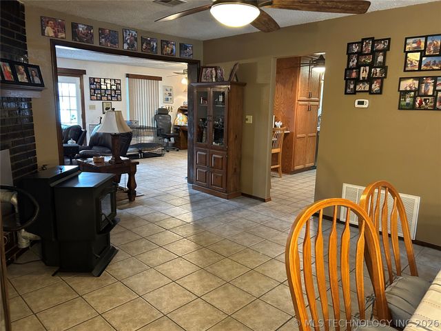 2408 Sarah Lane, Muskogee, OK 74403