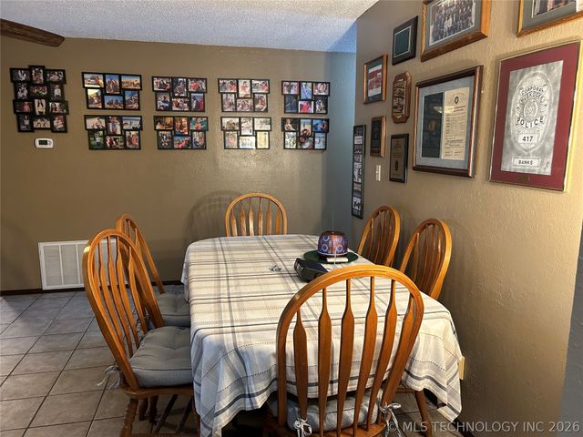 2408 Sarah Lane, Muskogee, OK 74403