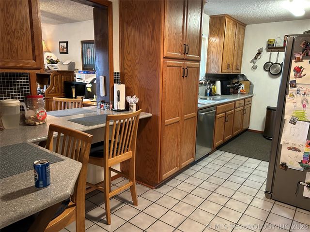 2408 Sarah Lane, Muskogee, OK 74403