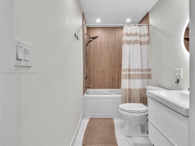 5021 SW 29th Terrace, Dania Beach, FL 33312