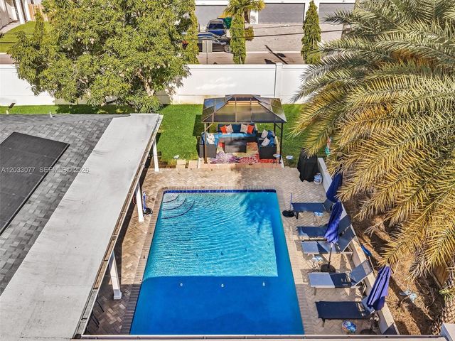 5021 SW 29th Terrace, Dania Beach, FL 33312