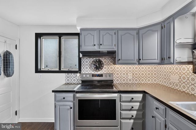 144 JACKSON AVE, West Grove, PA 19390