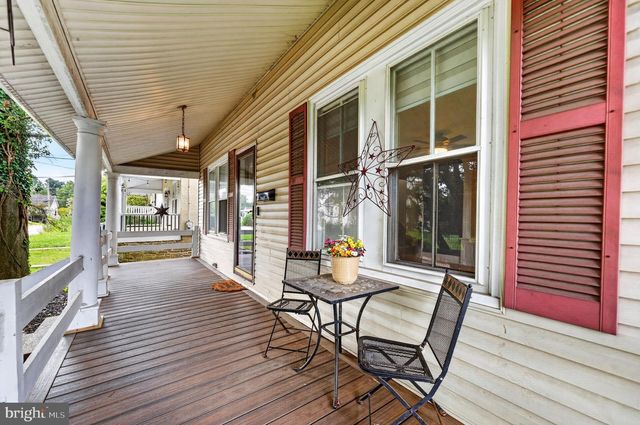 144 JACKSON AVE, West Grove, PA 19390