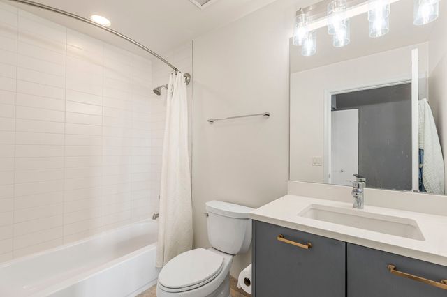 1901 S Calumet Avenue 803, Chicago, IL 60616