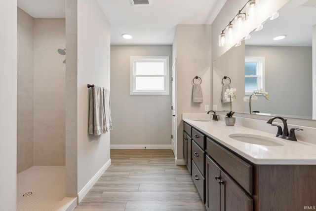 2966 Honeywood Lane, Fort Wayne, IN 46818