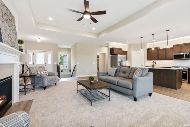 2966 Honeywood Lane, Fort Wayne, IN 46818