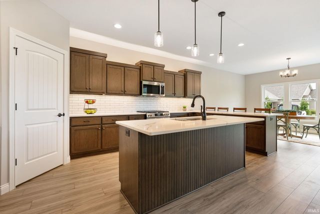2966 Honeywood Lane, Fort Wayne, IN 46818