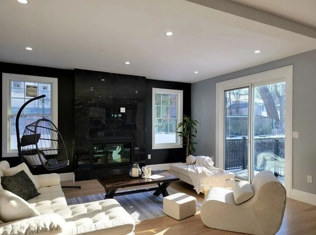 29 Parsons St, Newton, MA 02460