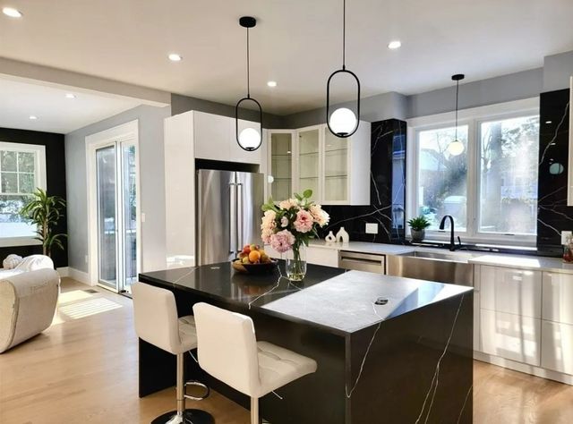 29 Parsons St, Newton, MA 02460