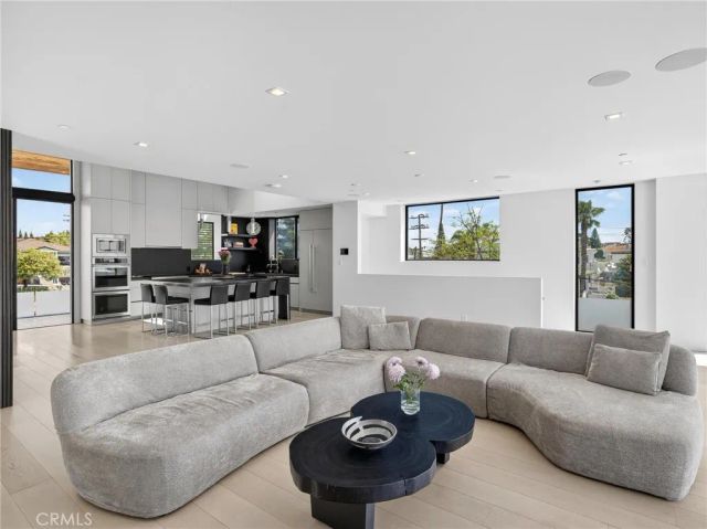 703 N Lucia, Redondo Beach, CA 90277