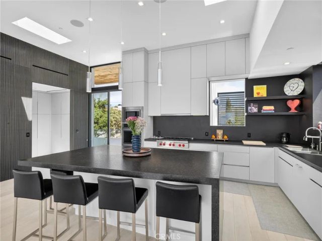 703 N Lucia, Redondo Beach, CA 90277