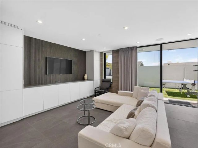 703 N Lucia, Redondo Beach, CA 90277