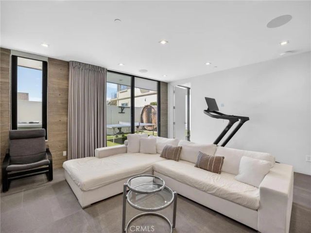 703 N Lucia, Redondo Beach, CA 90277