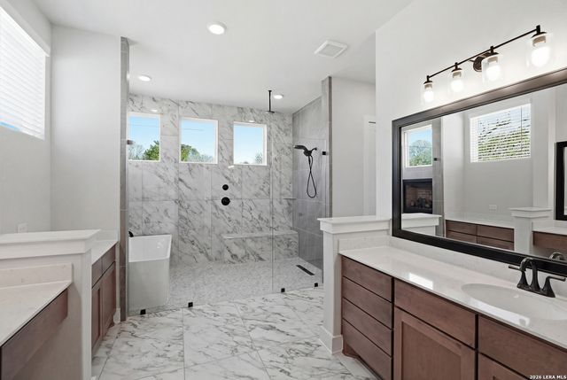 557 Poe Parkway, Castroville, TX 78009