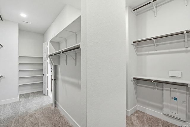 557 Poe Parkway, Castroville, TX 78009