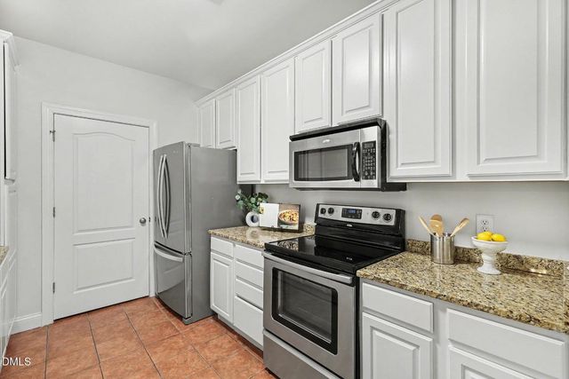 2810 Bedford Green Drive 207, Raleigh, NC 27604