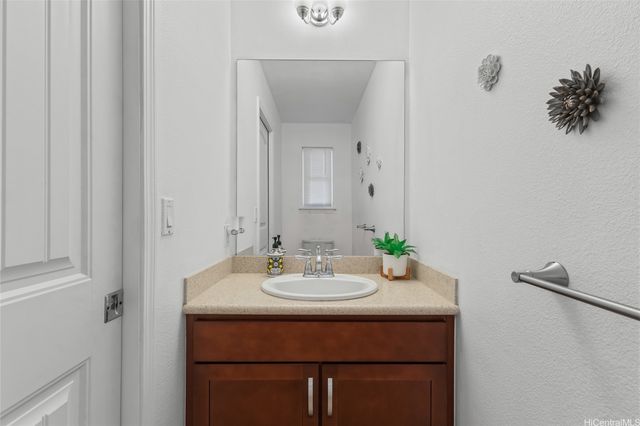 1166 Kukulu Street 704, Kapolei, HI 96707