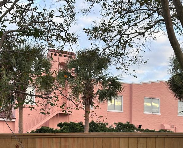 2 Shoreacres Circle, Shoreacres, TX 77571