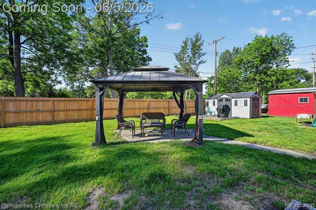 39185 Chase Street, Romulus, MI 48174