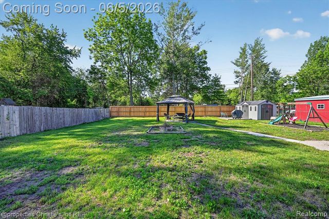 39185 Chase Street, Romulus, MI 48174
