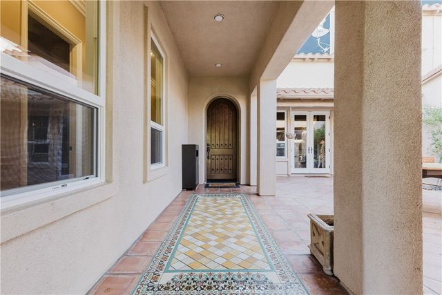 27101 Buckskin Lane, Canyon Country, CA 91387