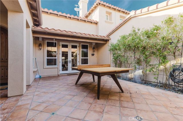 27101 Buckskin Lane, Canyon Country, CA 91387