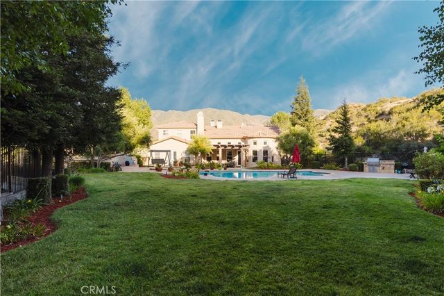 27101 Buckskin Lane, Canyon Country, CA 91387