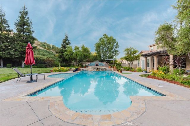 27101 Buckskin Lane, Canyon Country, CA 91387