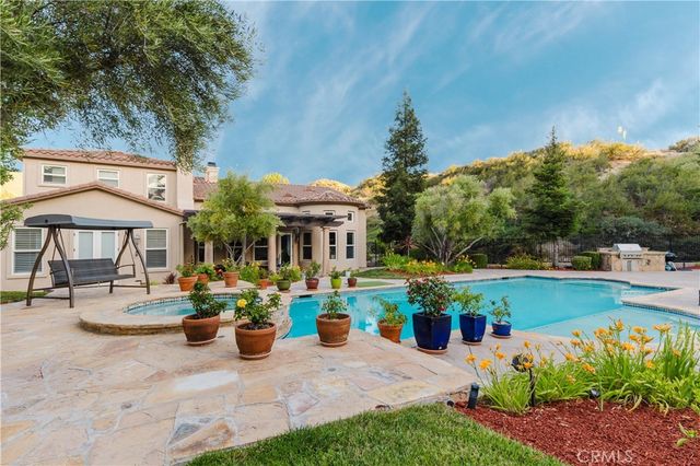 27101 Buckskin Lane, Canyon Country, CA 91387