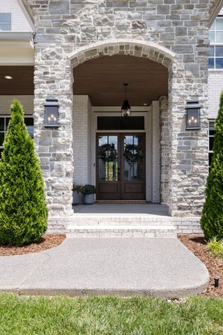 6414 High Top Ct, Franklin, TN 37067