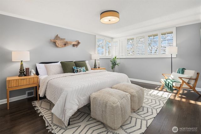 1614 31st Avenue W, Seattle, WA 98199