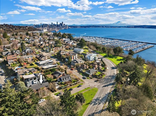 1614 31st Avenue W, Seattle, WA 98199