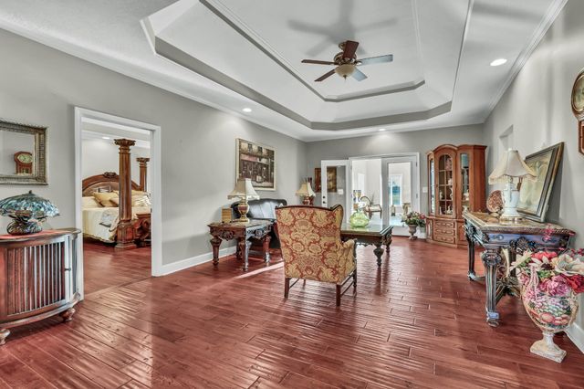 476 Maxshire Ct, Clarksville, TN 37043