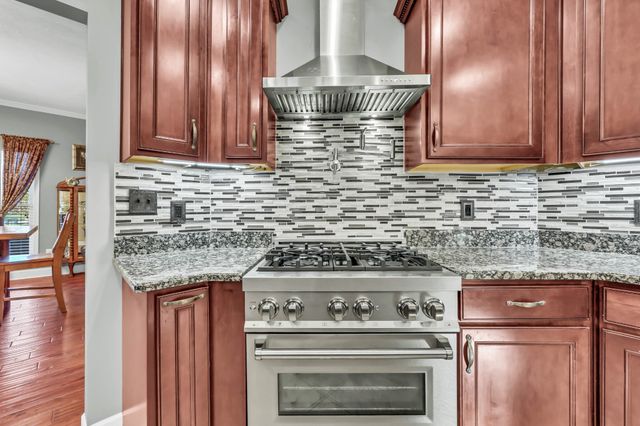 476 Maxshire Ct, Clarksville, TN 37043