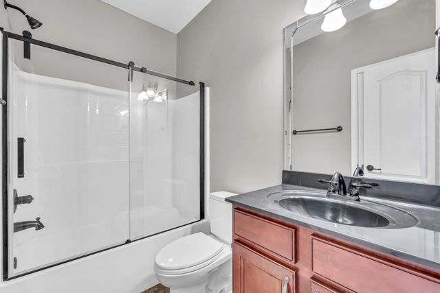 476 Maxshire Ct, Clarksville, TN 37043