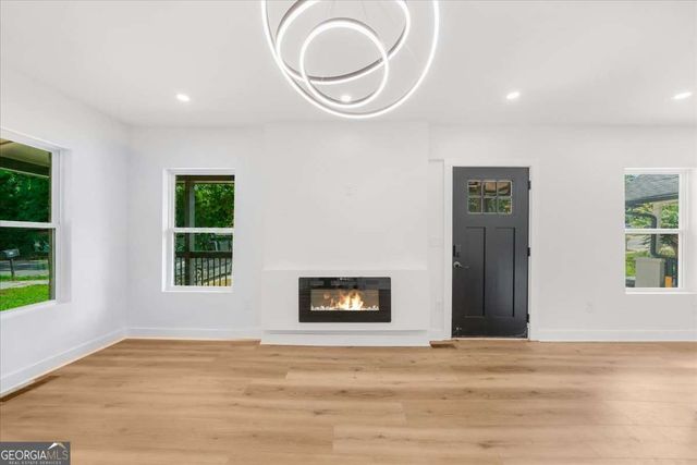 1040 Donnelly Avenue SW, Atlanta, GA 30310