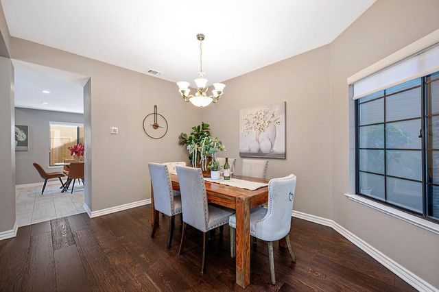 401 Bremerton Ct, Roseville, CA 95661
