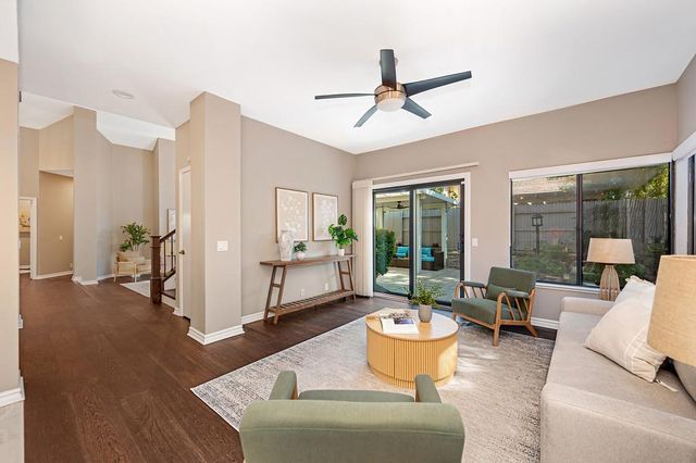 401 Bremerton Ct, Roseville, CA 95661