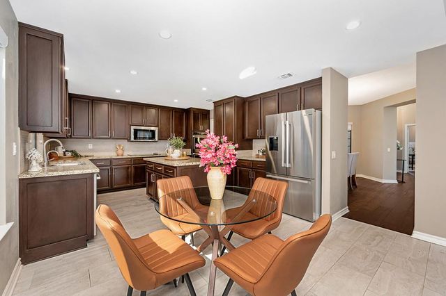 401 Bremerton Ct, Roseville, CA 95661