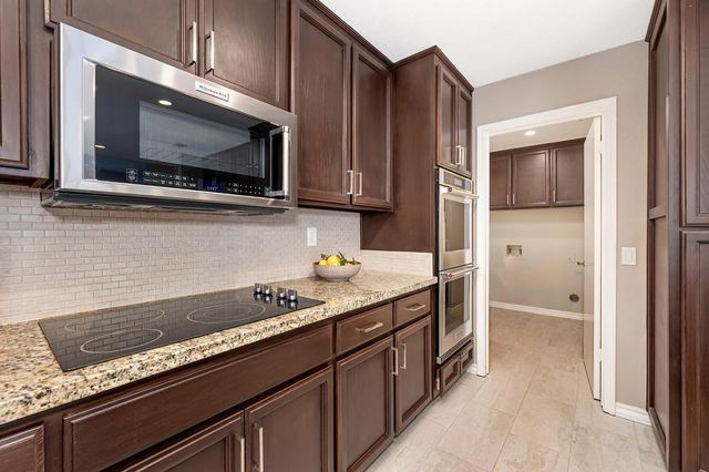 401 Bremerton Ct, Roseville, CA 95661