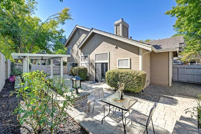 401 Bremerton Ct, Roseville, CA 95661