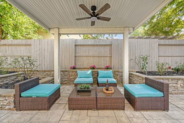 401 Bremerton Ct, Roseville, CA 95661