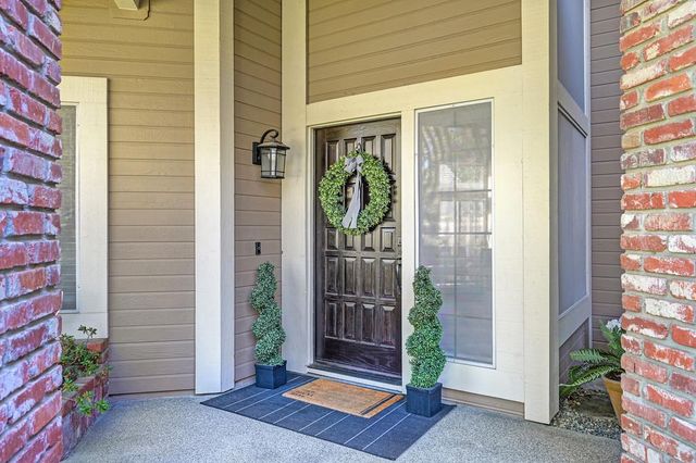 401 Bremerton Ct, Roseville, CA 95661