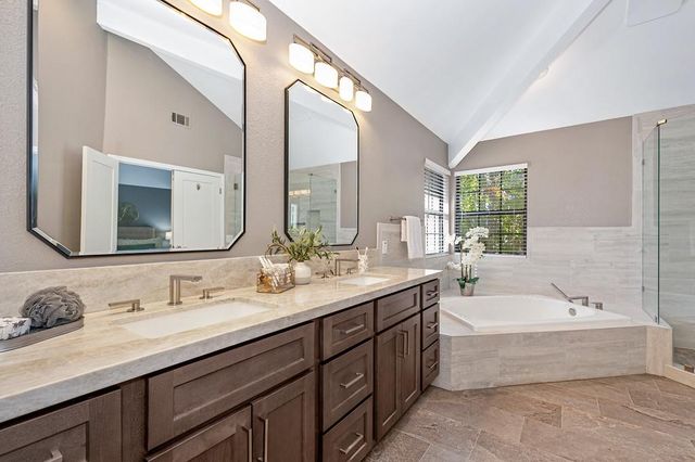 401 Bremerton Ct, Roseville, CA 95661