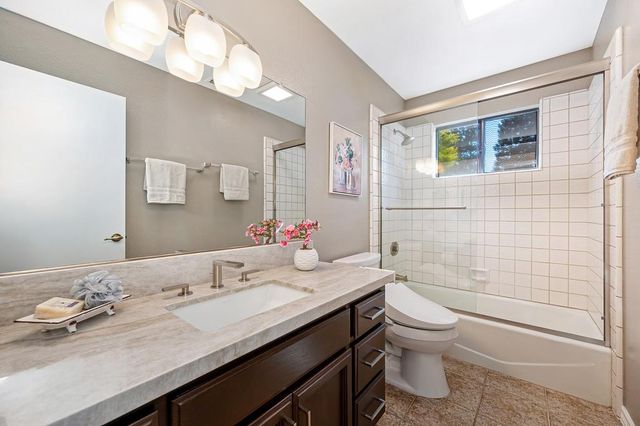 401 Bremerton Ct, Roseville, CA 95661